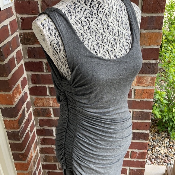 Dress - Picture 6 of 8